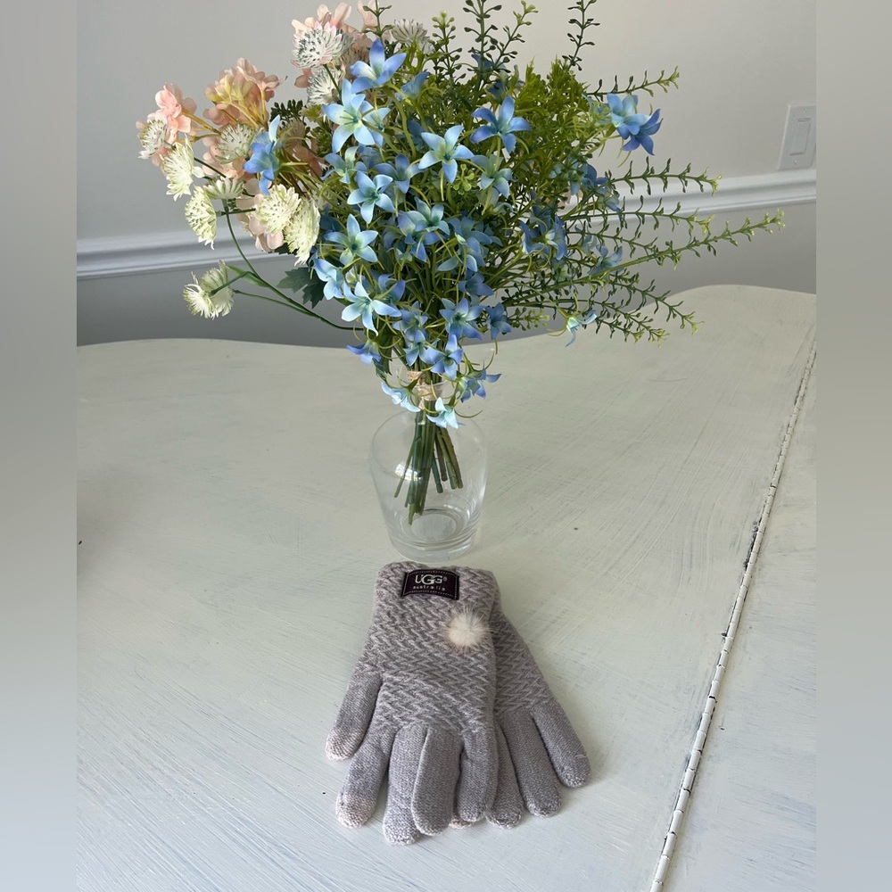 UGG Light Gray Knit Gloves with Pom Pom